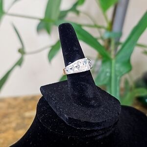 Pretty travel ring, cz and sterling silver